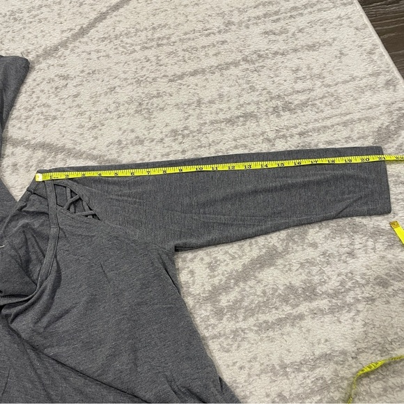 SO Grey 3/4 Long Sleeve Top - Picture 9 of 9